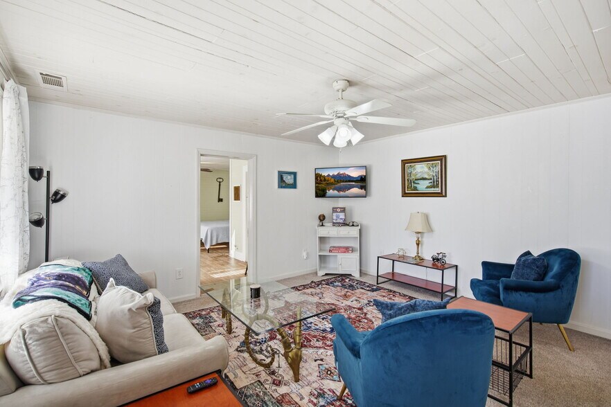 More Photos Of 1374 Dawsonville Hwy, Dahlonega Multifamily For Sale