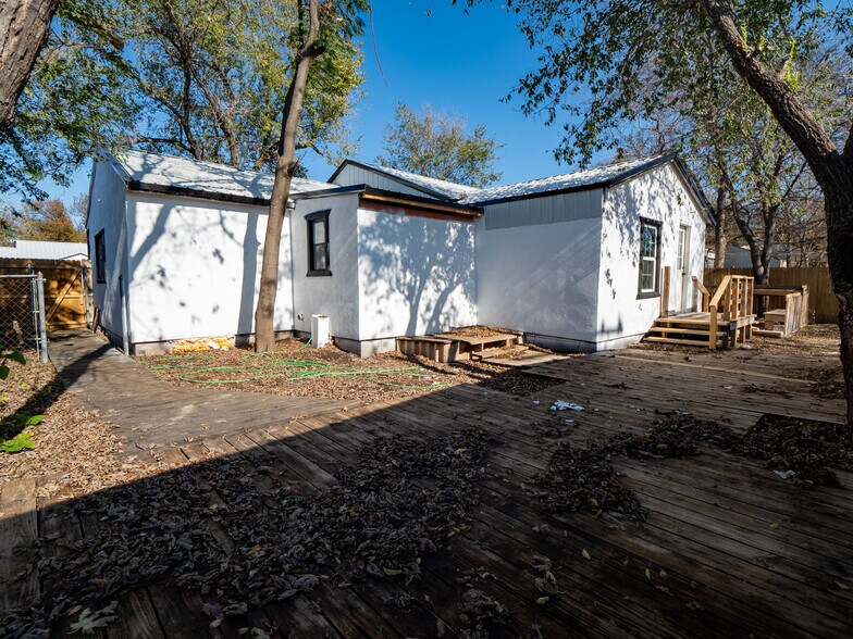 More Photos Of 420 W Johnson St, Norman Multifamily For Sale