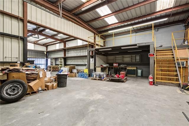 More Photos Of 9596 LA-23, Belle Chasse Warehouse For Lease
