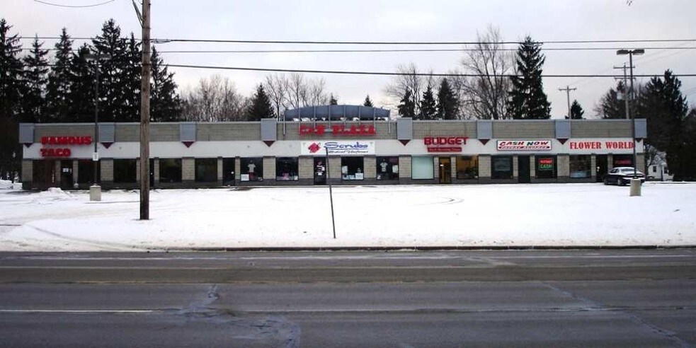 More Photos Of 3233 W Saginaw Hwy, Lansing Storefront For Sale
