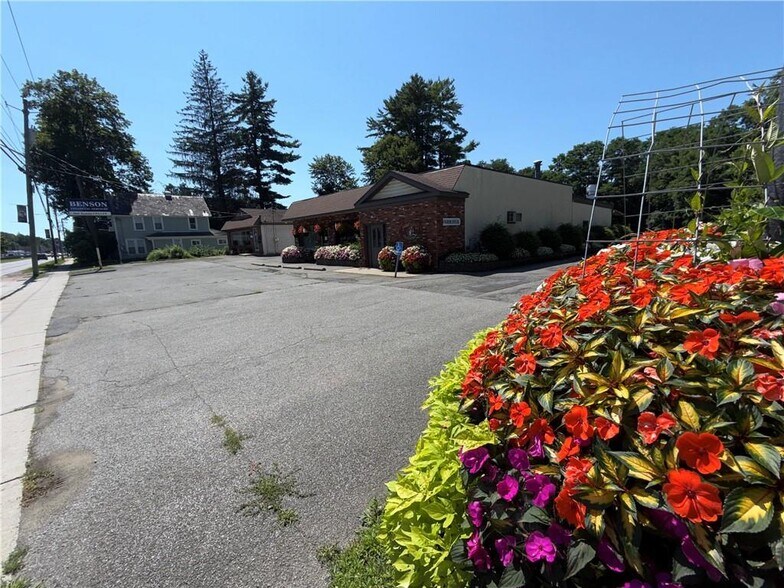More Photos Of 24 Oneida St, Oneonta Restaurant For Sale
