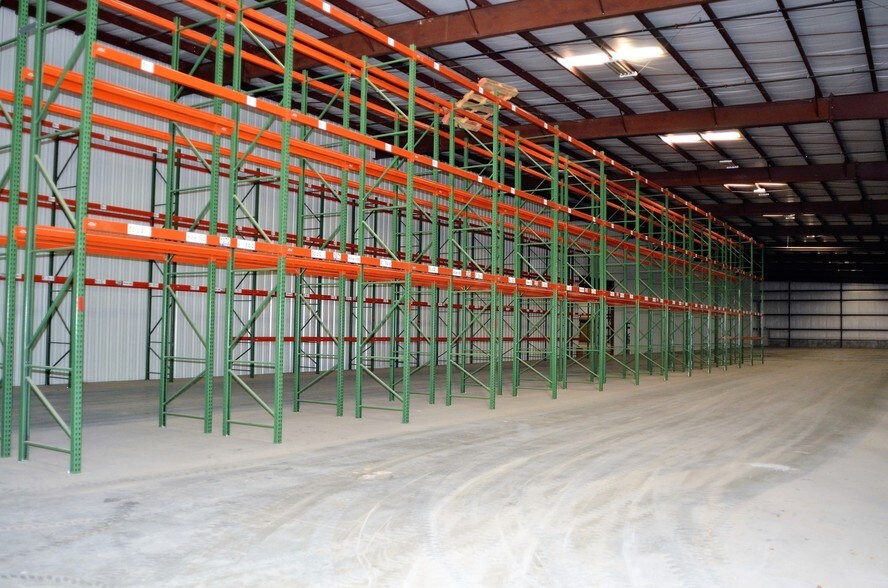 More Photos Of 16517 Bull Church Rd, Woodford Warehouse For Sale