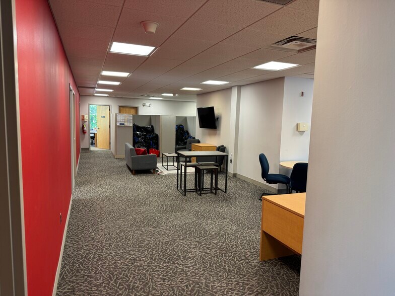 More Photos Of 601 Bethlehem Pike, Montgomeryville Medical For Sale