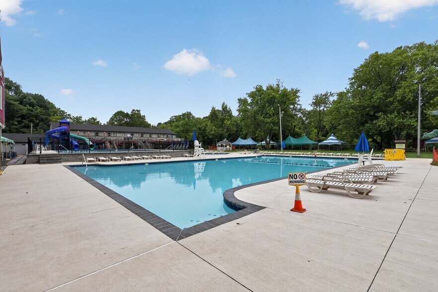 More Photos Of 13 Beaver St, Hulmeville Swimming Pool For Sale