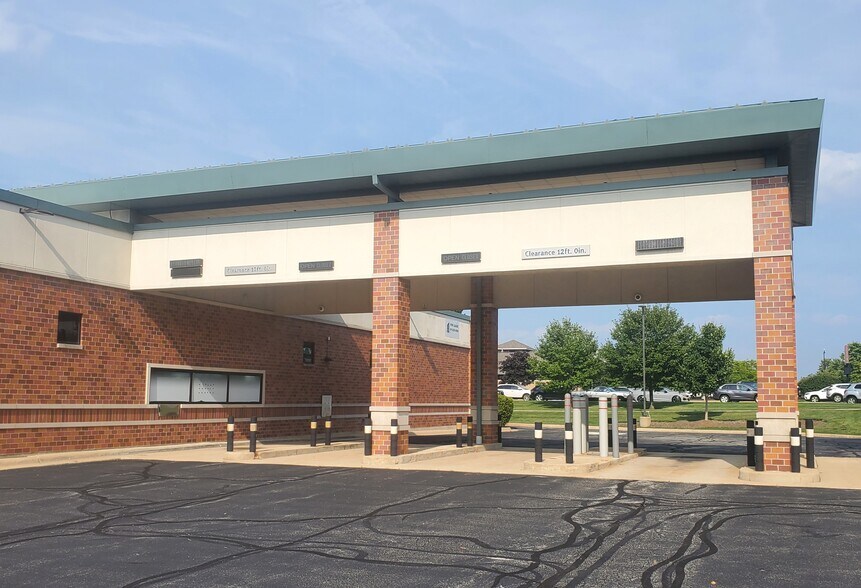 More Photos Of 6958 Spring Creek Rd, Rockford General Retail For Sale