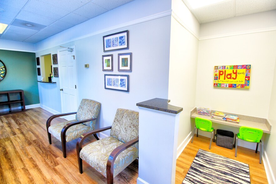 More Photos Of 748-758 Holcomb Bridge Rd, Norcross Office For Sale
