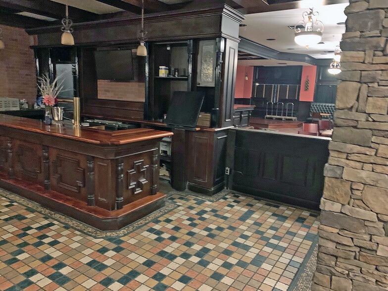More Photos Of 310 N 2nd St, Harrisburg Restaurant For Sale