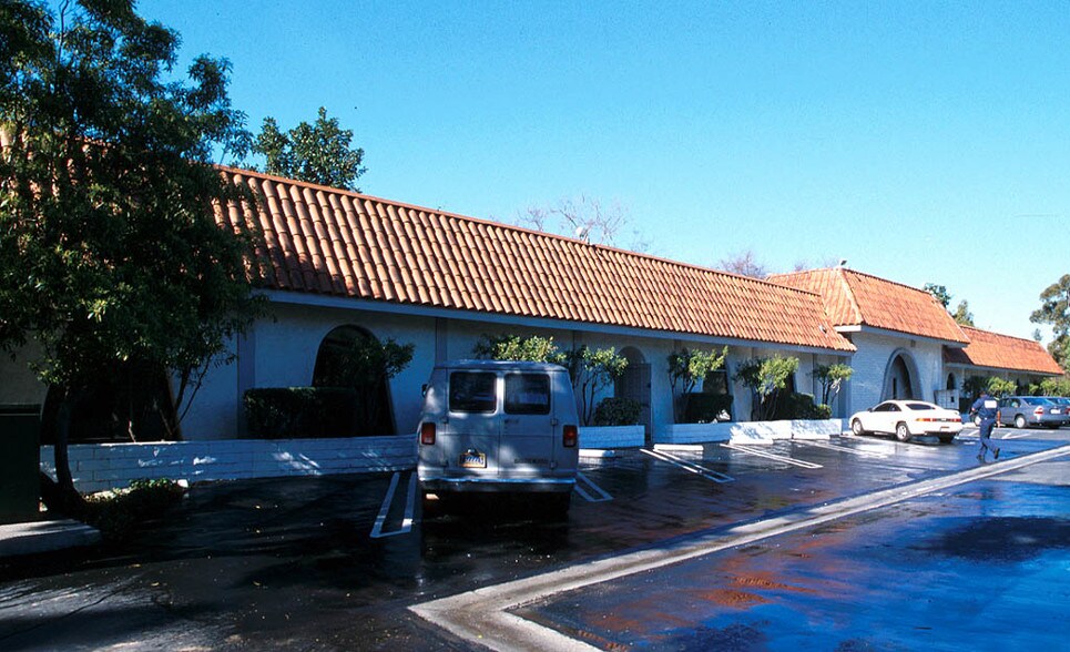 More Photos Of 5000 Overland Ave, Culver City Office For Sale