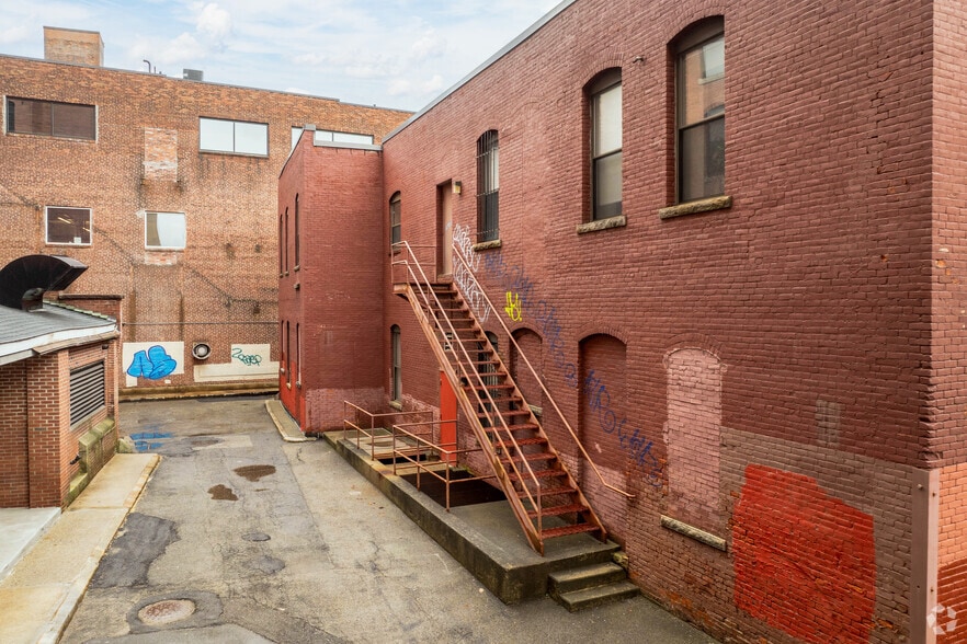 More Photos Of 19-29 Mechanic St, Worcester Office For Sale