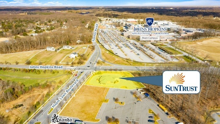 More Photos Of 7405 Maple Lawn Blvd, Fulton Bank For Lease