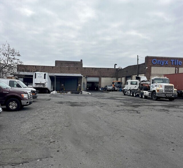 More Photos Of 488-500 Mulberry St, Newark Warehouse For Sale