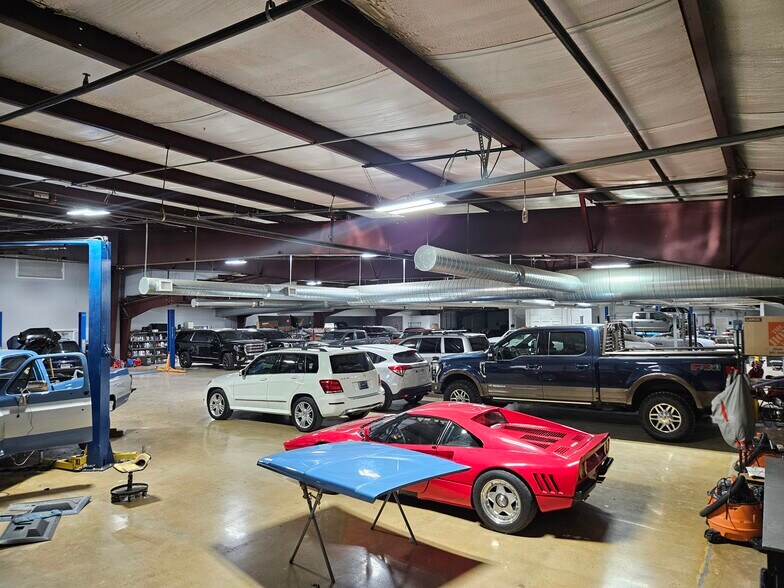 More Photos Of 3002 Century Dr, Rowlett Manufacturing For Sale