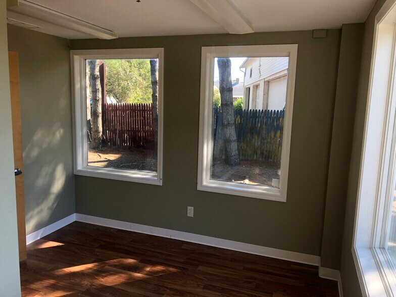 More Photos Of 310 Dillingham Ave, Falmouth Loft Creative Space For Lease