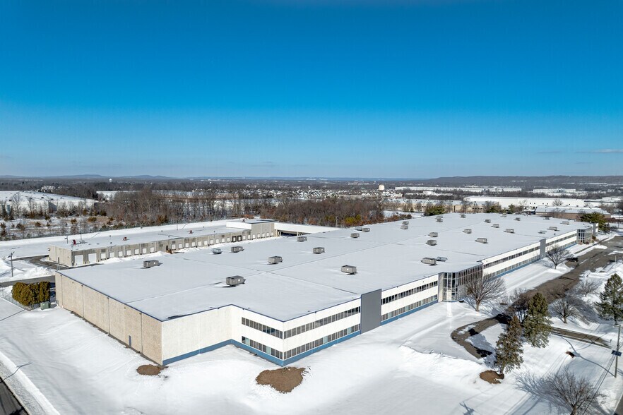 More Photos Of 1 Heller Park Ln, Somerset Unknown For Lease