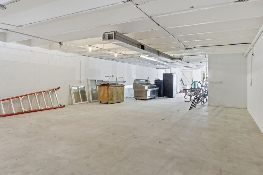 More Photos Of 1404-1406 McGavock Pike, Nashville General Retail For Lease