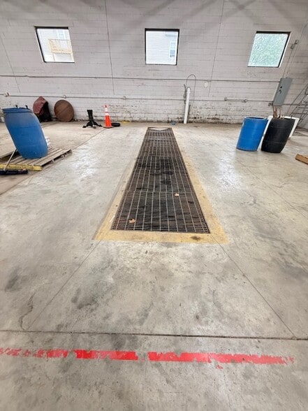 More Photos Of 1801 2nd Street Pike, Richboro Warehouse For Lease