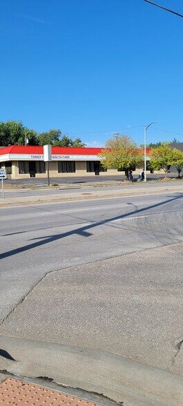 More Photos Of 5420 Northwest Radial Hwy, Omaha General Retail For Lease