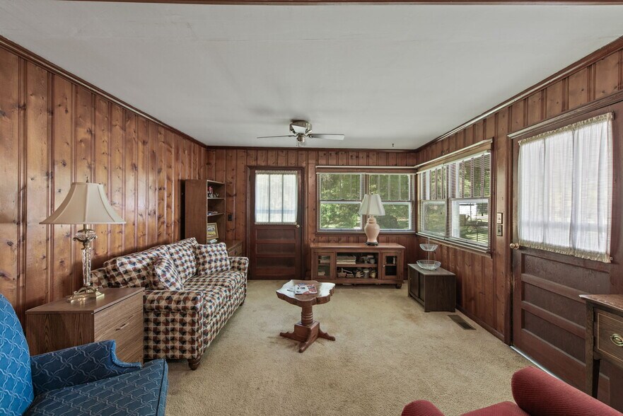 More Photos Of 1556 Highway 29 N, Newnan Office Residential For Sale