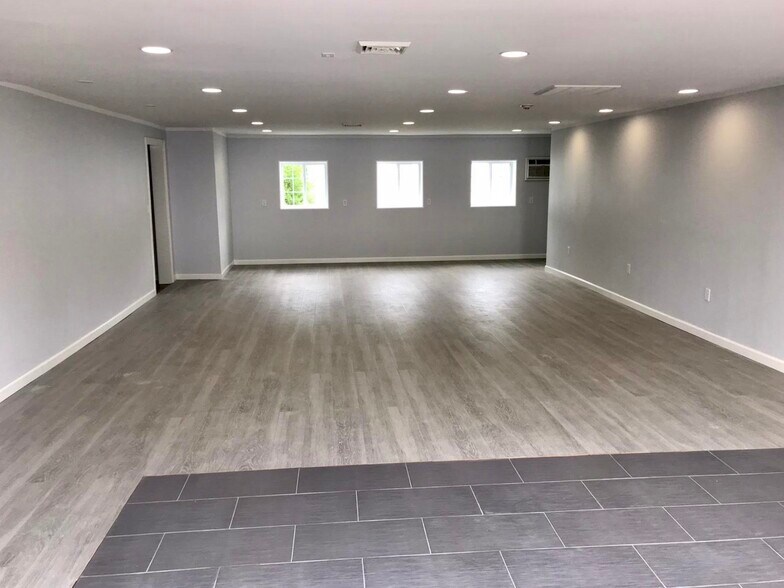 More Photos Of 1935 Washington St, Stoughton Health Club For Lease