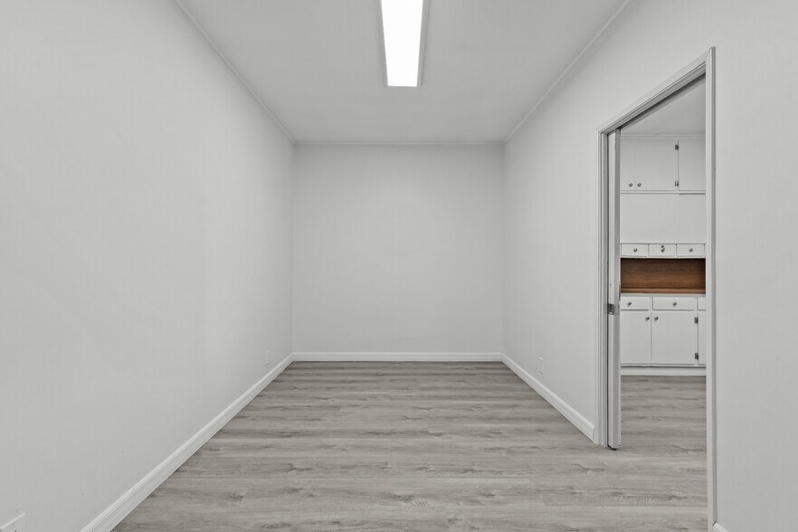 More Photos Of 16705 Hawthorne Blvd, Lawndale Medical For Lease