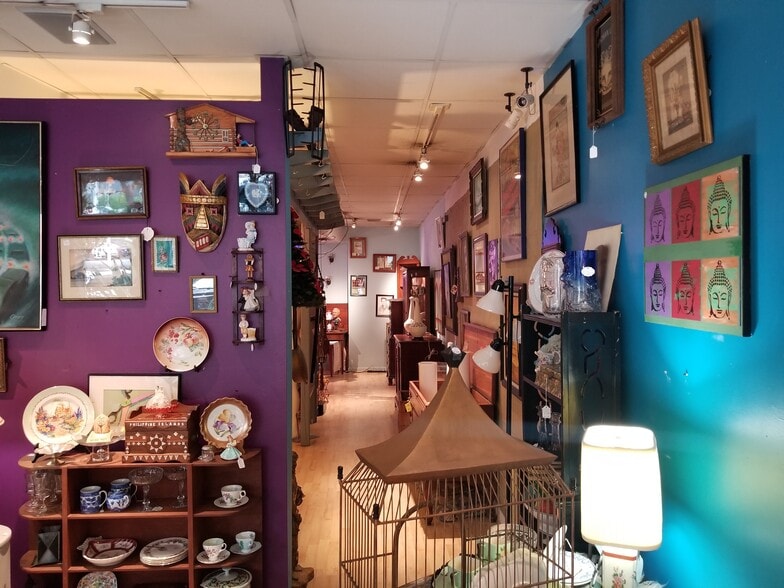 More Photos Of 905-909 Central Ave, Saint Petersburg Storefront For Lease