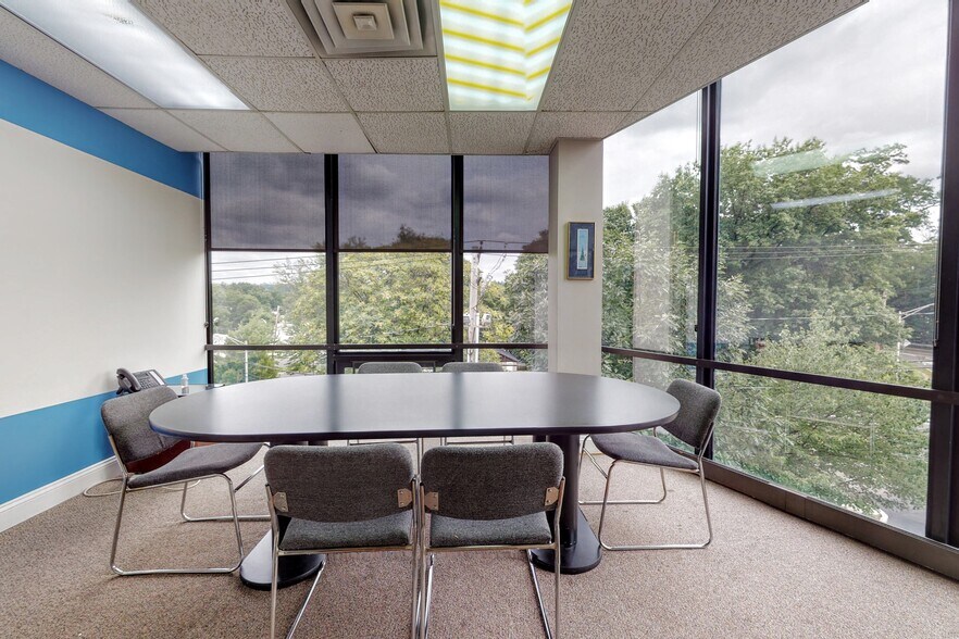 More Photos Of 545 Island Rd, Ramsey Medical For Lease