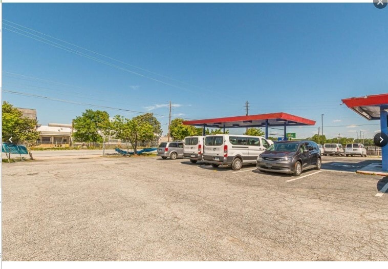 More Photos Of 3120 Sylvan Rd, Hapeville Light Distribution For Sale