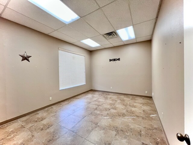 More Photos Of 3512 Avenue I, Rosenberg Office For Lease