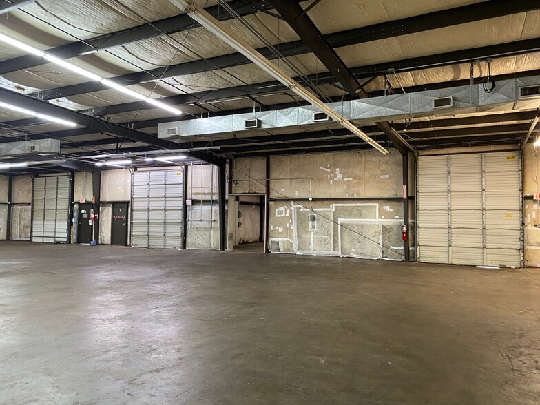 More Photos Of 4090 Shelby Dr, Memphis Warehouse For Sale