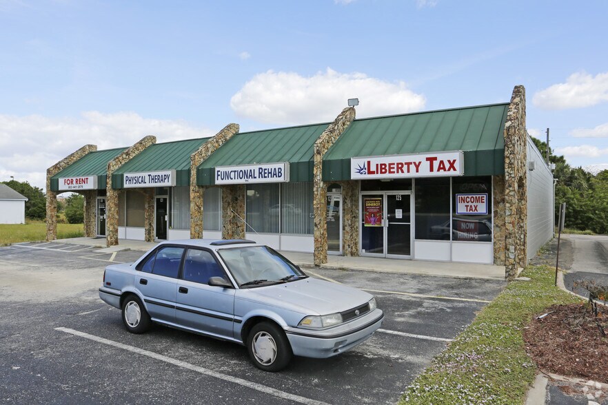More Photos Of 119-125 Us-27, Lake Placid Storefront For Lease