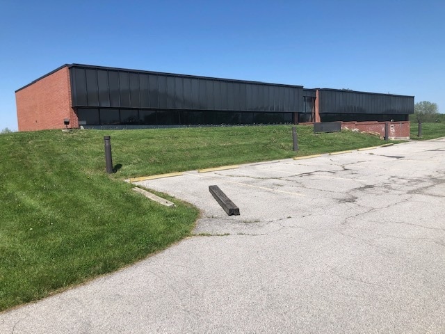 More Photos Of 21101 E State Route 78, Independence Light Distribution For Lease