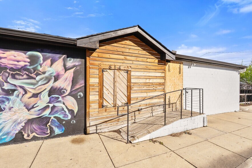 More Photos Of 616 Garfield St, Nashville Convenience Store For Sale