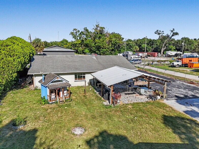 More Photos Of 7813 Leo Kidd Ave, Port Richey Flex For Sale