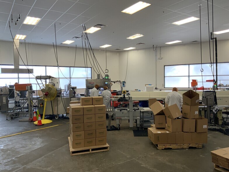 More Photos Of 6325 Monarch Park Pl, Niwot Light Manufacturing For Lease