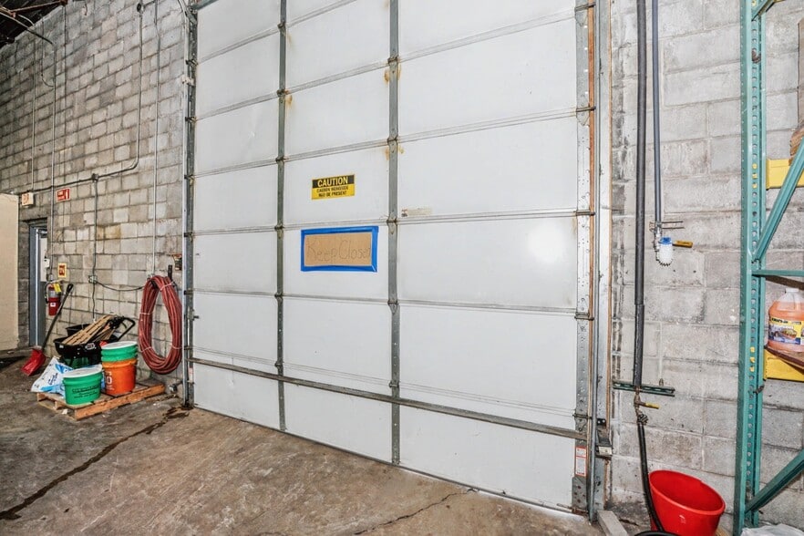 More Photos Of 5515 W Florist Ave, Milwaukee Warehouse For Sale