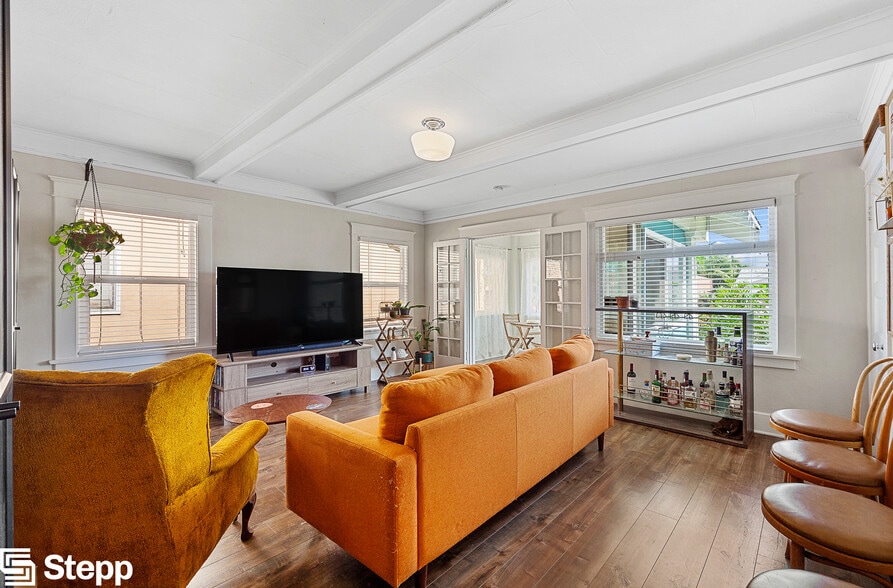 More Photos Of 1142-1148 E 1st St, Long Beach Apartments For Sale