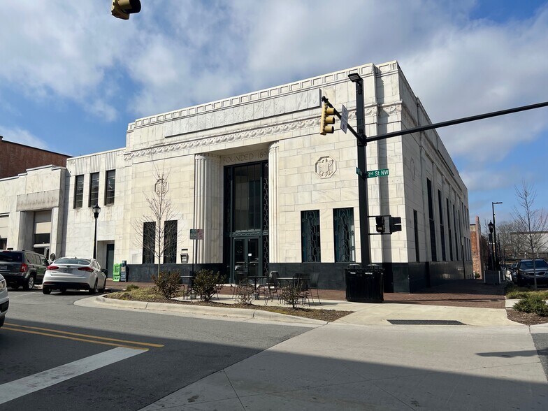 More Photos Of 39 2nd St NW, Hickory Office For Sale