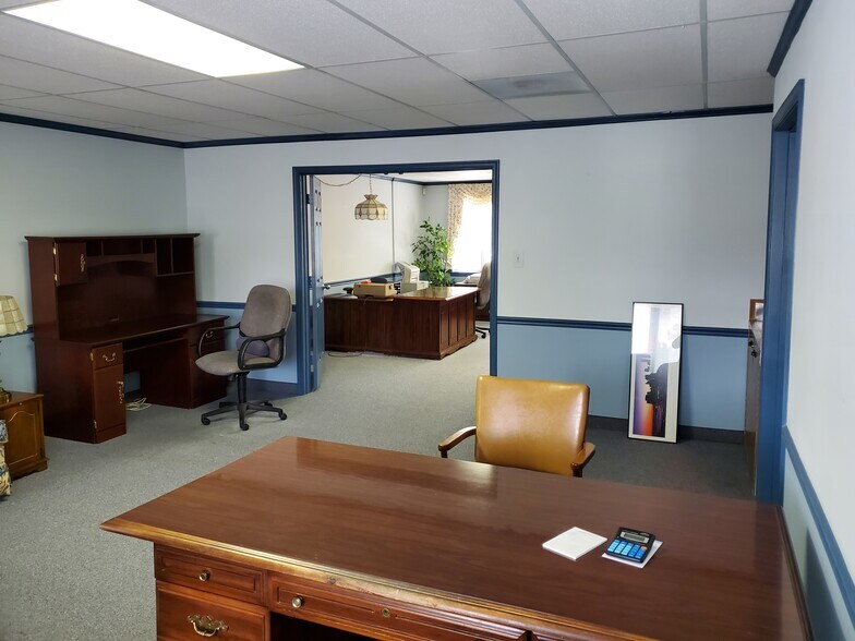 More Photos Of 7221-7231 Hanover Pky, Greenbelt Medical For Sale