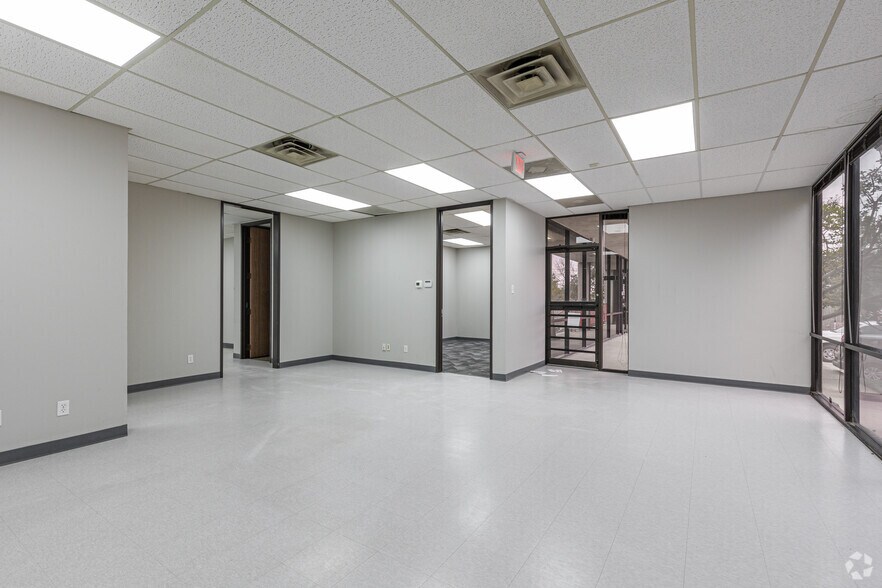 More Photos Of 10525-10625 Newkirk St, Dallas Unknown For Lease