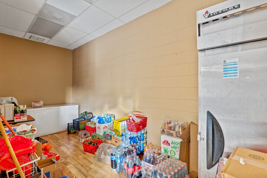 More Photos Of 2935 New Leicester Hwy, Leicester Showroom For Sale