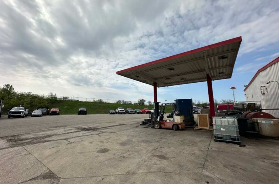 More Photos Of 635 Viox Dr, Erlanger Service For Sale