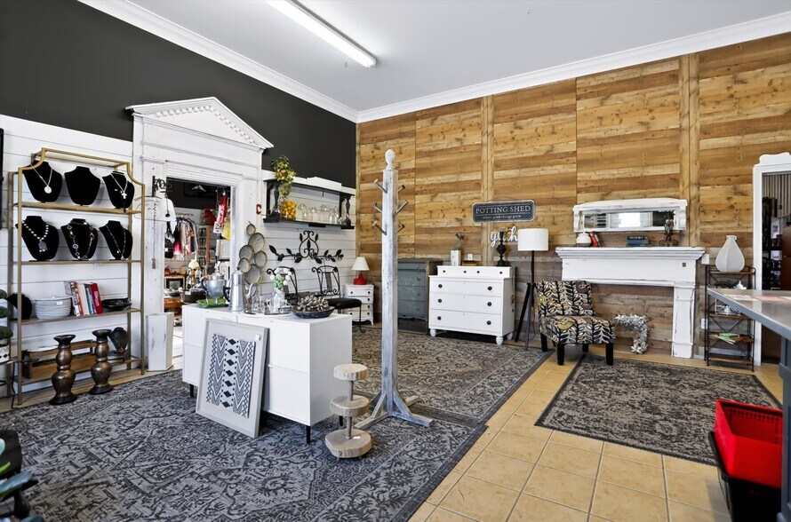 More Photos Of 291 E Two Cent Rd, Bargersville Warehouse For Sale