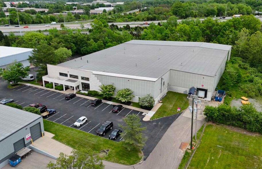 More Photos Of 11420 Deerfield Rd, Blue Ash Warehouse For Lease