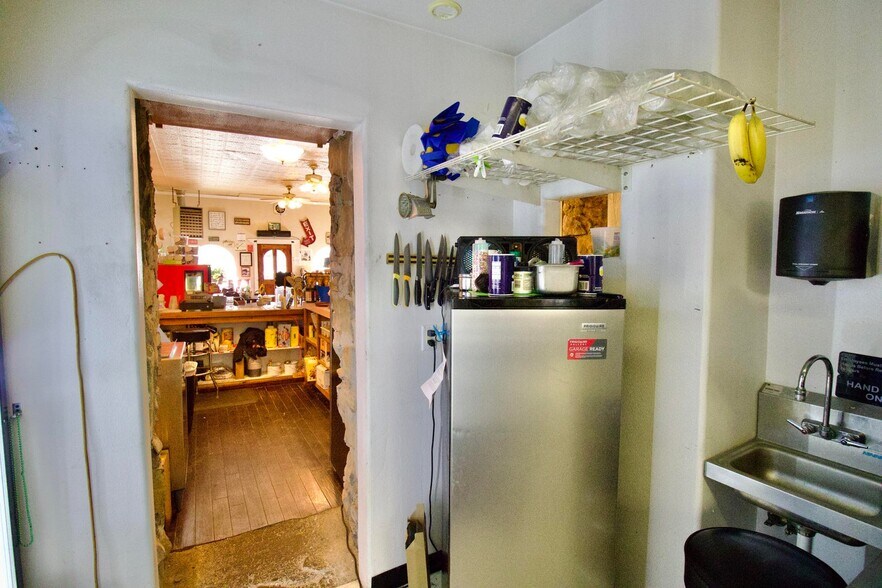 More Photos Of 217 Main st, Aguilar Restaurant For Sale