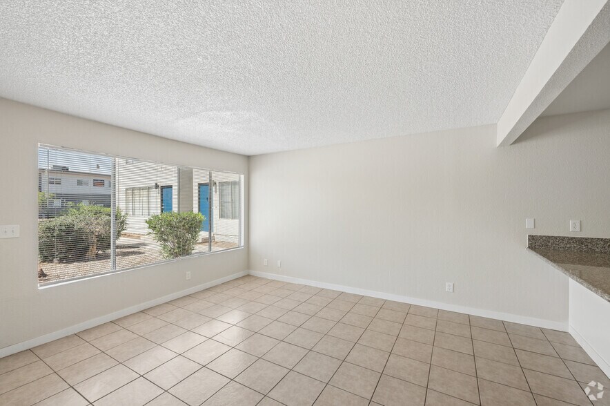 More Photos Of 5800 Bromley Ave, Las Vegas Apartments For Sale