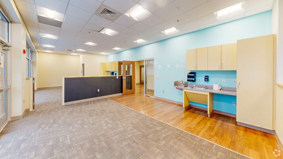 More Photos Of 5301 Wilkinson Blvd, Charlotte Freestanding For Lease