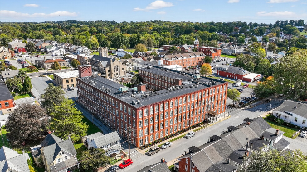 Primary Photo Of 155 S Poplar St, Elizabethtown Apartments For Sale