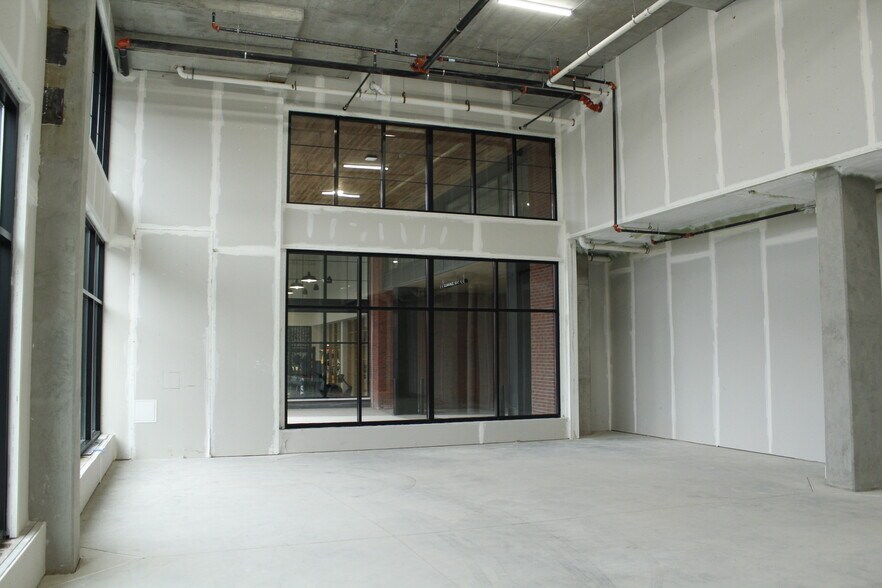 More Photos Of 5255 Butler St, Pittsburgh Storefront Retail Office For Lease