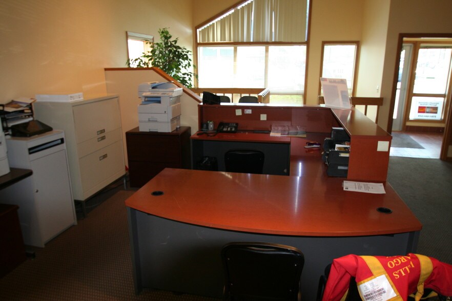 More Photos Of 212 W Main St W, Waconia Office For Lease