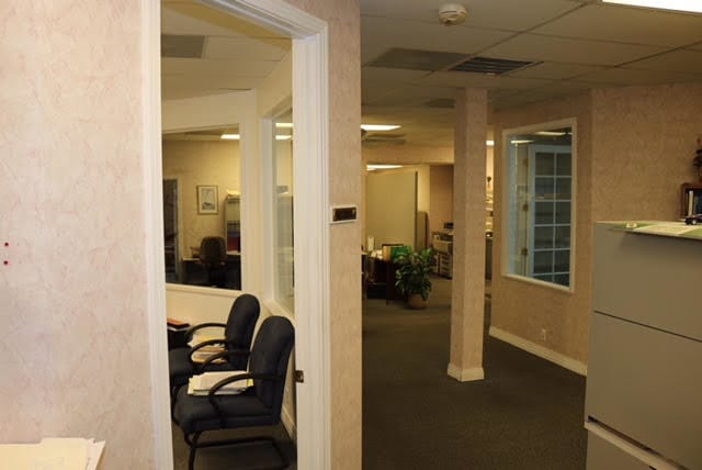 More Photos Of 844 E Sahara Ave, Las Vegas Loft Creative Space For Lease